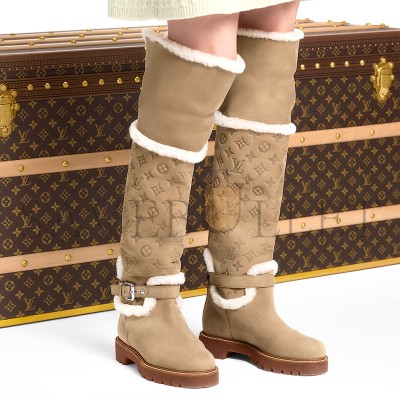 LOUIS VUITTON TERRITORY FLAT THIGH BOOT 1AIUDS
